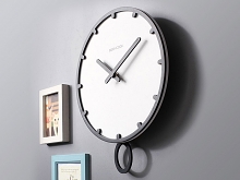 Simple Modern Swing Clock