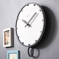 Simple Modern Swing Clock